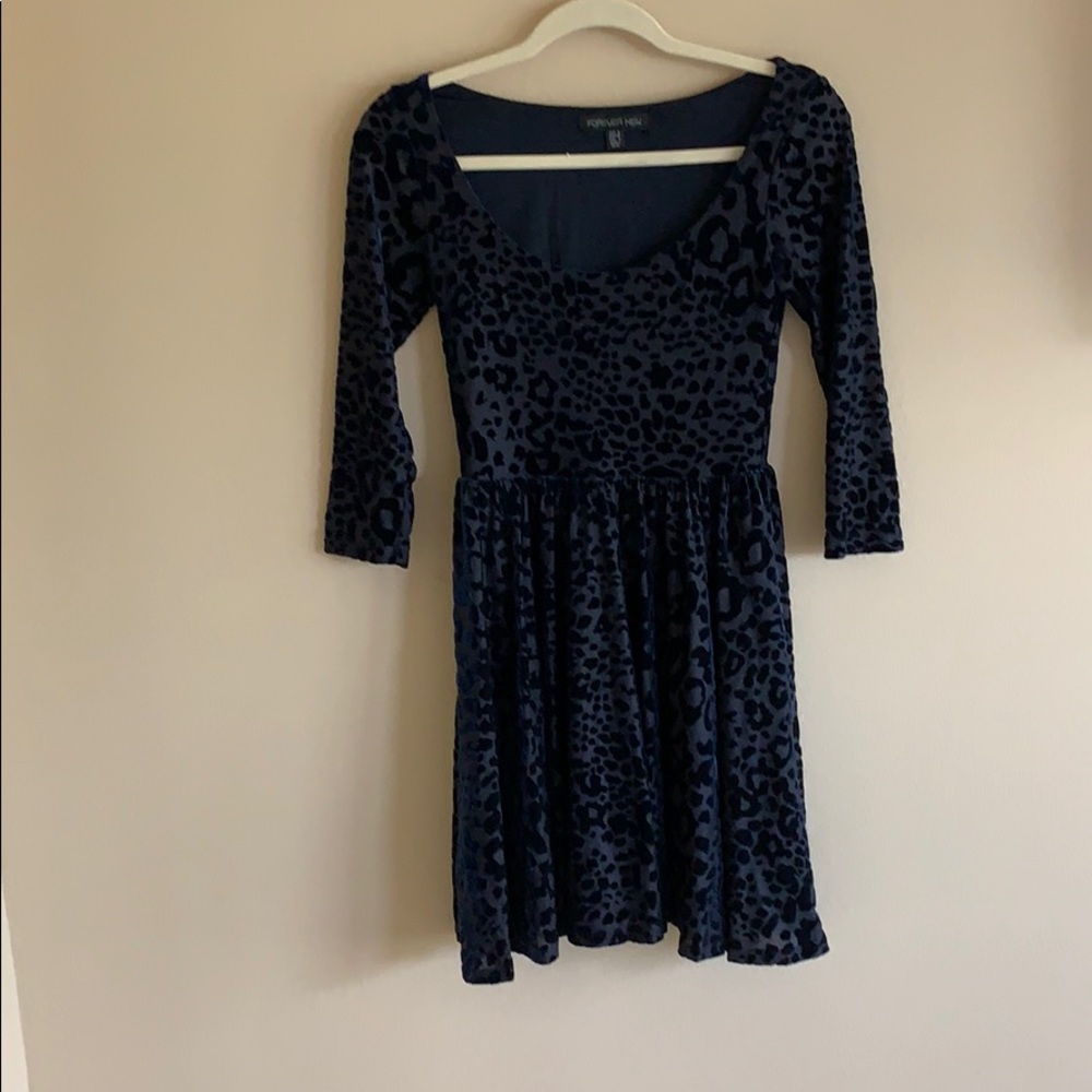 Beautiful size 4 velvet dress.